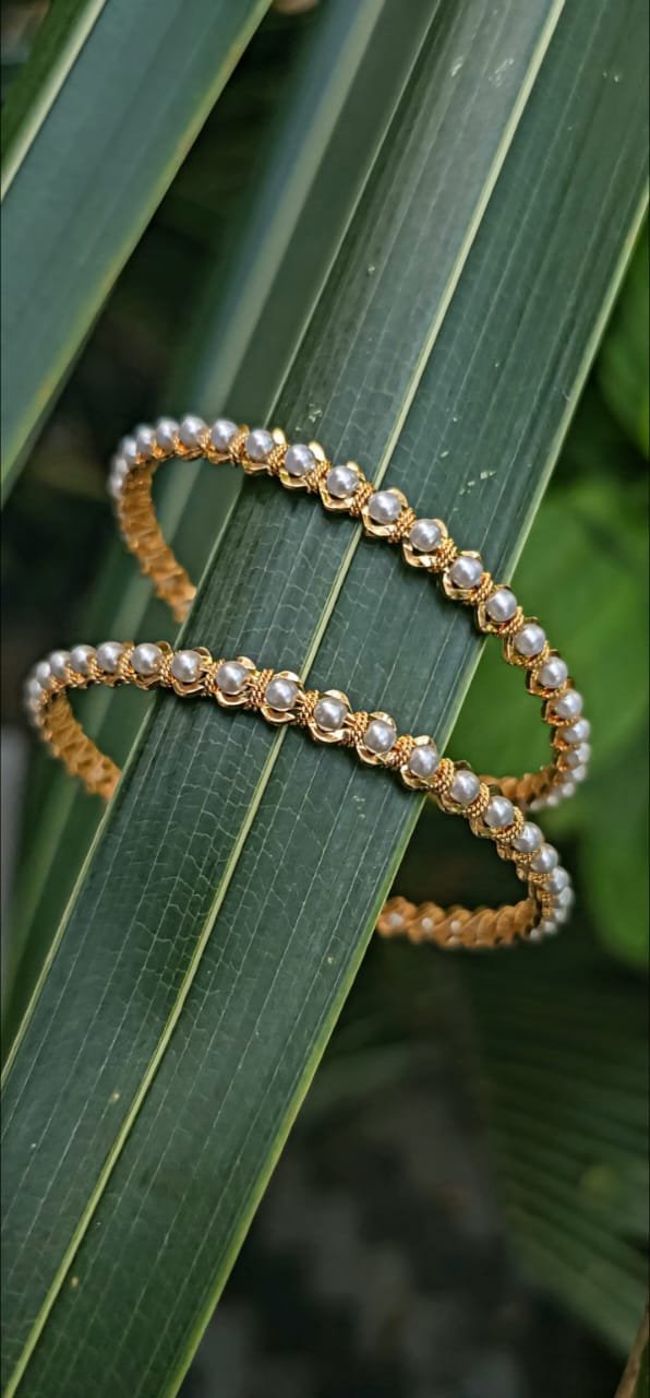p346 Gold Plated White Pearl Bangles P346